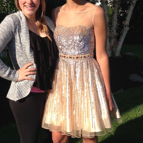 Sherri Hill Prom Dress - Picture 2 of 4